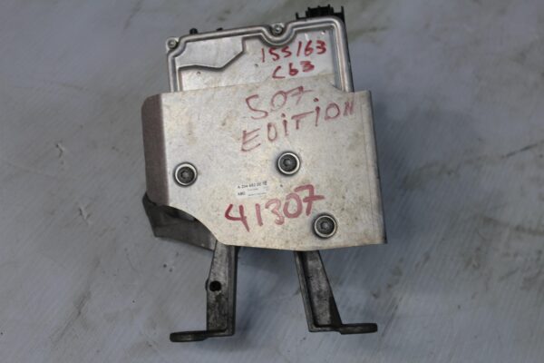 Mercedes Benz W204 C63 AMG 507 ABS Pump A1724315312, A1729008106