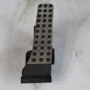 Mercedes Benz W204 C63 AMG Accelerator Throttle Pedal A2043000204 - Image 5