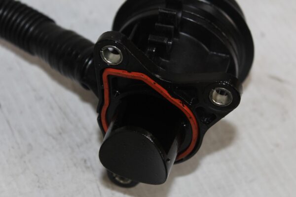 Mercedes Benz W177 A250 M260 Oil Filler Neck A2600181000, A2600104900