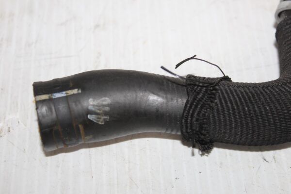 Mercedes Benz W177 A250 Engine Coolant Hose Pipe A2602032400, A2602033300