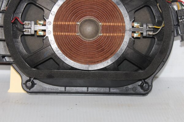 Mercedes Benz W204 C63 AMG Rear Parcel Shelf Speaker Right A2048205702