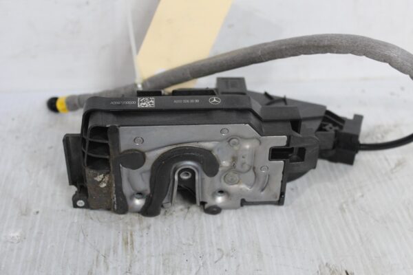 Mercedes Benz W205 C Class Front Right Door Lock Actuator A0997200000