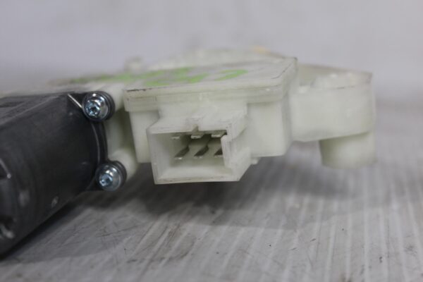 Mercedes Benz W205 W253 W213 C GCL E Class Window Regulator Motor A2139069501