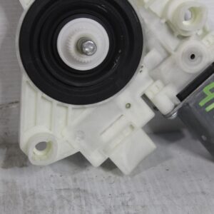 Mercedes Benz W205 W253 W213 C GCL E Class Window Regulator Motor A2139069501 - Image 4