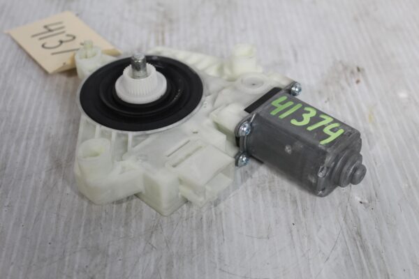 Mercedes Benz W205 W253 W213 C GCL E Class Window Regulator Motor A2139069501