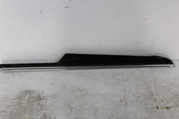 Porsche 95B Macan Front Left Door Card Trim Moulding GLOSS BLACK 95B867409D