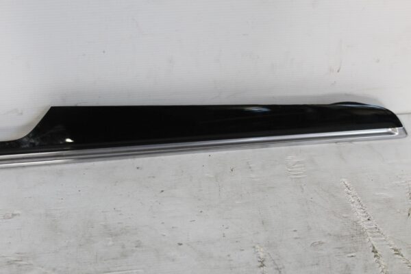 Porsche 95B Macan Front Left Door Card Trim Moulding GLOSS BLACK 95B867409D