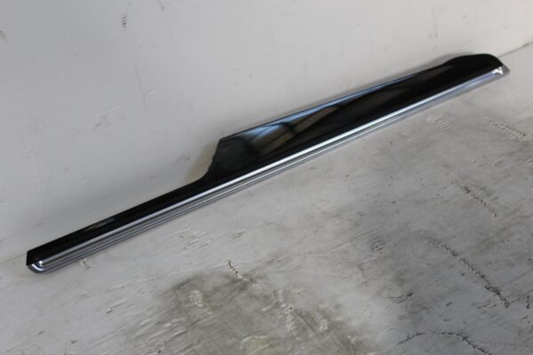Porsche 95B Macan Front Left Door Card Trim Moulding GLOSS BLACK 95B867409D