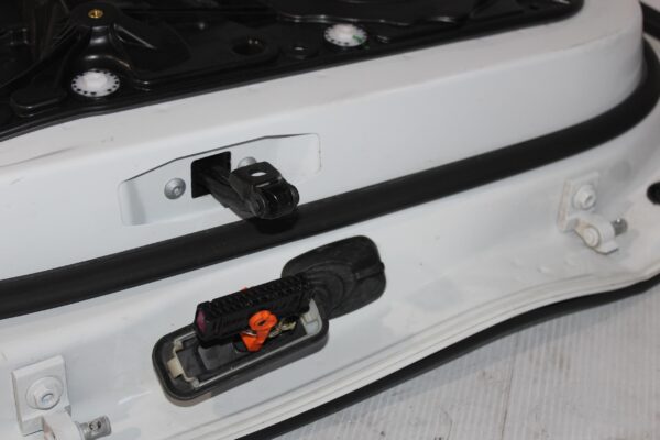 Porsche Cayenne 92A 958 Rear Right Drivers Door WHITE