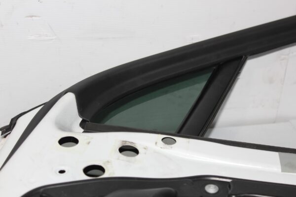 Porsche Cayenne 92A 958 Front Right Drivers Door WHITE