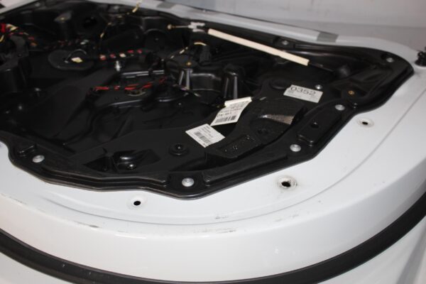 Porsche Cayenne 92A 958 Front Right Drivers Door WHITE