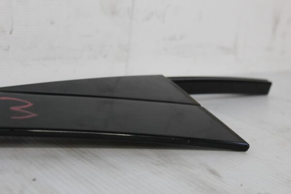 Porsche Cayenne Rear Right Door Window Strip 7P5853590RH