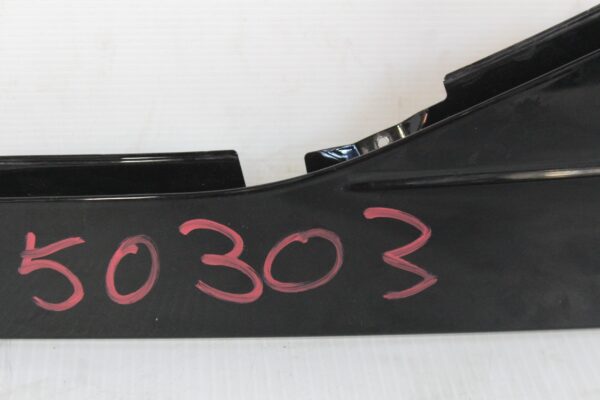 Porsche Cayenne Rear Right Door Window Strip 7P5853590RH