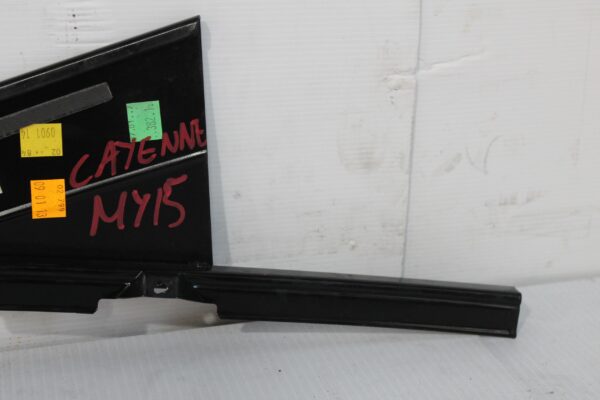Porsche Cayenne Rear Right Door Window Strip 7P5853590RH