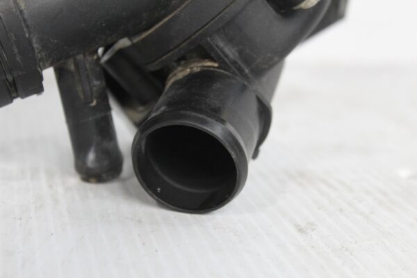 Range Rover Sport L494 3.0L Thermostat w Housing LR062085, FPLA8A586AA