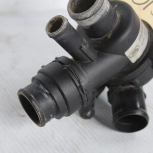 Range Rover Sport L494 3.0L Thermostat w Housing LR062085, FPLA8A586AA - Image 3