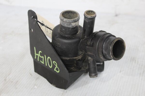 Range Rover Sport L494 3.0L Thermostat w Housing LR062085, FPLA8A586AA