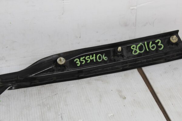 Range Rover Sport L494 Right Tailgate Close Sensor Moulding LR056951, LR139421