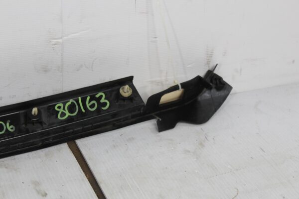 Range Rover Sport L494 Right Tailgate Close Sensor Moulding LR056951, LR139421