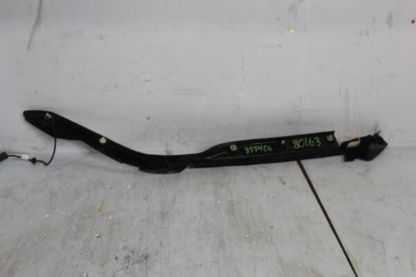 Range Rover Sport L494 Right Tailgate Close Sensor Moulding LR056951, LR139421