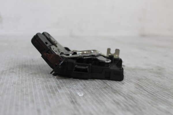 Range Rover Sport L494 Tailgate Lock Latch LR048039, LR139929