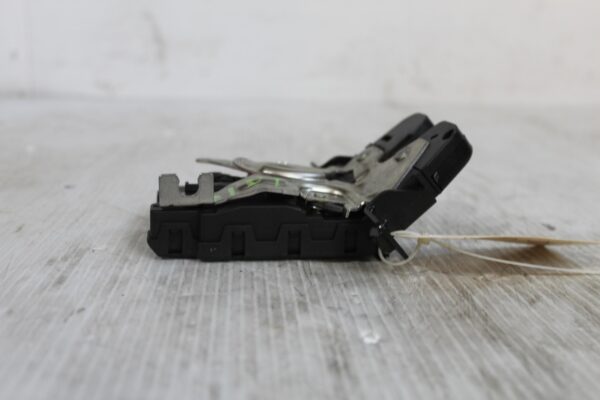 Range Rover Sport L494 Tailgate Lock Latch LR048039, LR139929