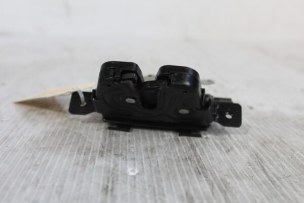 Range Rover Sport L494 Tailgate Lock Latch LR048039, LR139929