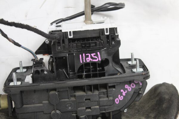 Audi 8R Q5 SQ5 Gear Shift Selector Lever Mechanism 8R2713041M, 8R2713105B