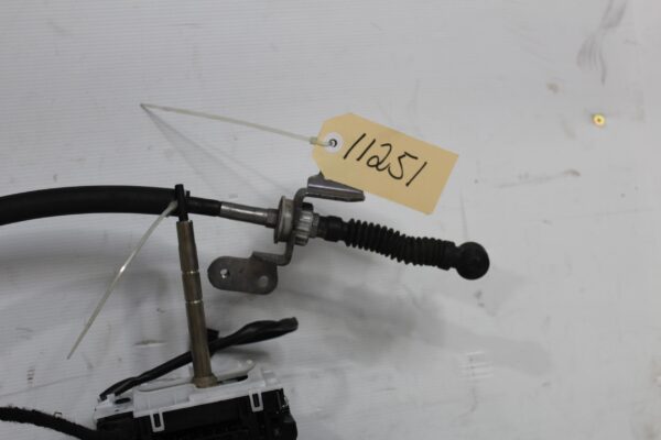 Audi 8R Q5 SQ5 Gear Shift Selector Lever Mechanism 8R2713041M, 8R2713105B
