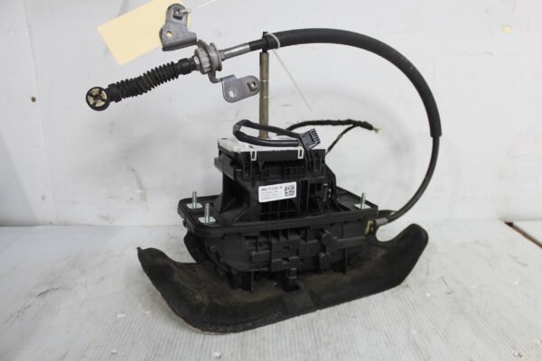 Audi 8R Q5 SQ5 Gear Shift Selector Lever Mechanism 8R2713041M, 8R2713105B