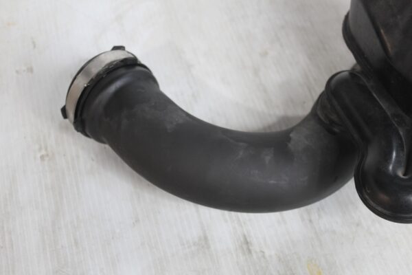 Audi Q5 SQ5 Intercooler Pressure Pipe Left 8K0145673AB