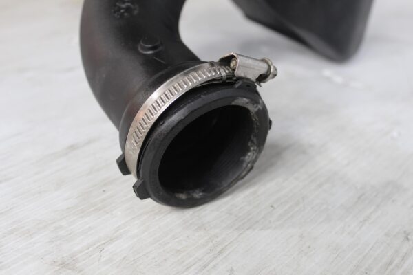 Audi Q5 SQ5 Intercooler Pressure Pipe Left 8K0145673AB