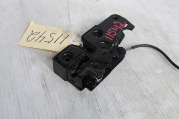 Audi 8R Q5 SQ5 Hood Latch Lock Release 8K0823509F, 8K0823509G