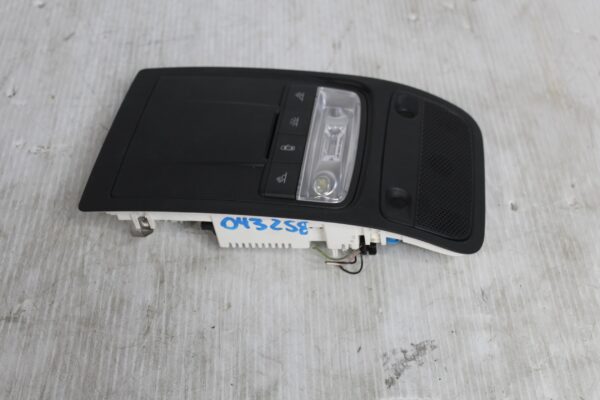 Audi 8V A3 S3 RS3 Overhead Console Dome Light 8X0947135AG6PS, 8V0947135B