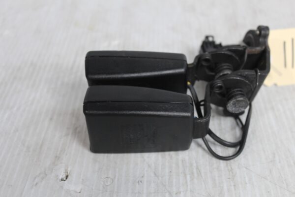 Audi 8V A3 S3 RS3 Rear Double Seat Belt Clip Buckle Latch 8V0857739QVZ
