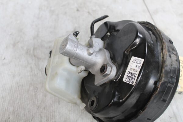 Audi 8R Q5 SQ5 Power Brake Booster w Reservoir 8R0612103H, 8K0611301A