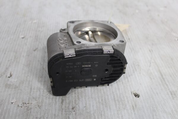 Audi 8V RS3 RSQ3 TTRS Throttle Body Control Valve 079133062G, 07K133062H