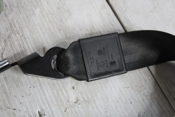Audi 8R Q5 SQ5 Front Right Driver Seatbelt And Tensioner 8R1857706N