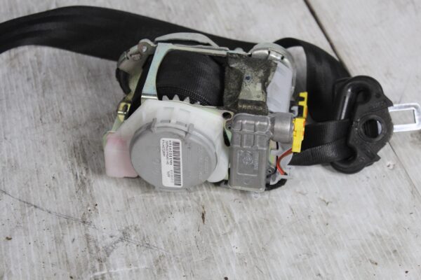 Audi 8R Q5 SQ5 Front Right Driver Seatbelt And Tensioner 8R1857706N