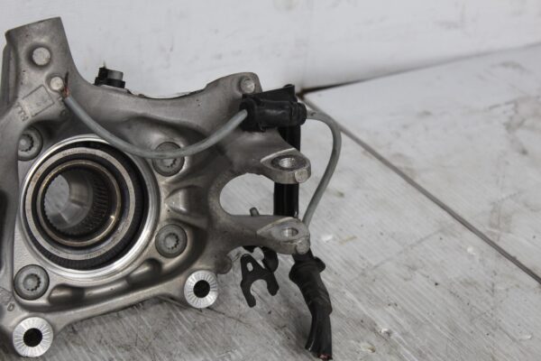 Audi Fy Q5 SQ5 Rear Left Knuckle Wheel Hub Carrier 80A505431G, 80A505459B