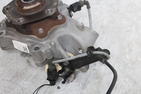 Audi Fy Q5 SQ5 Rear Right Knuckle Wheel Hub Carrier 80A505432G, 80A505436J