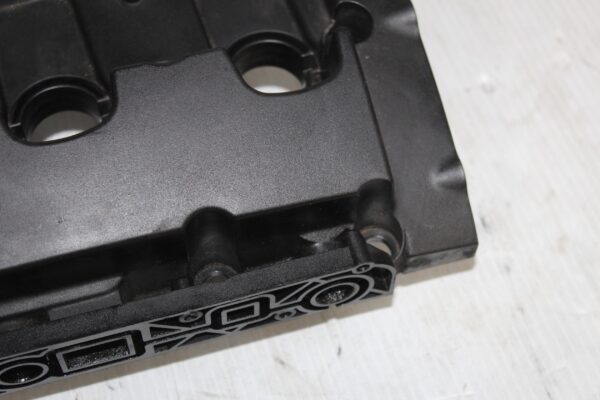 Volkswagen MK6 Golf Engine Valve Cylinder Cover 06F103469K
