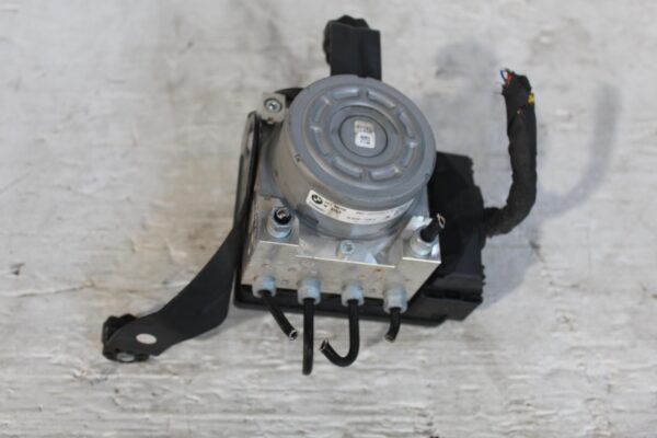 BMW F80 M3 ABS PUMP UNIT 34518096586