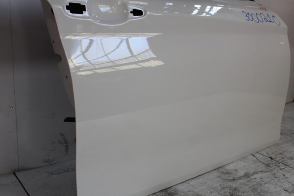 BMW M3 Right Front Drivers Door White (A96)
