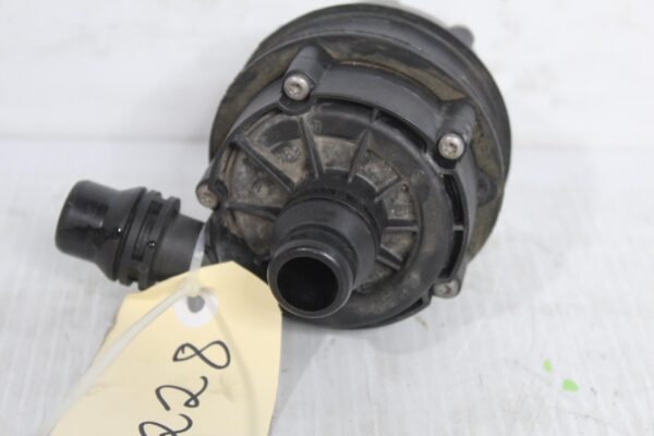 BMW x1 F48 Auxiliary Water Coolant Pump 392024062, 11519470972