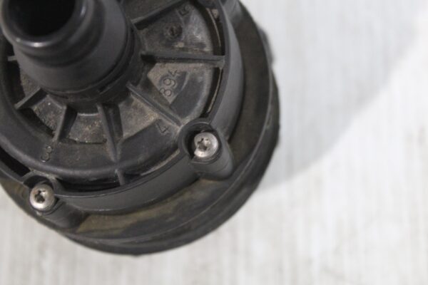BMW x1 F48 Auxiliary Water Coolant Pump 392024062, 11519470972