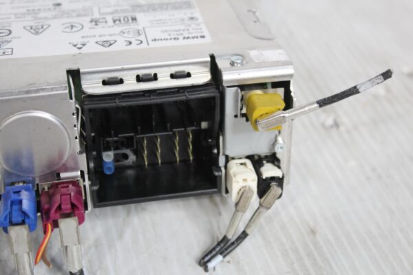 BMW F48 X1 Headunit Radio Navigation 5A25D20, 65125A7A160, 65125B36361