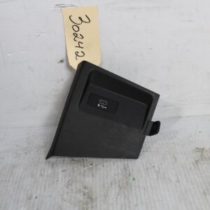 BMW F48 X1 Centre Console USB Port Trim Piece 51169319542