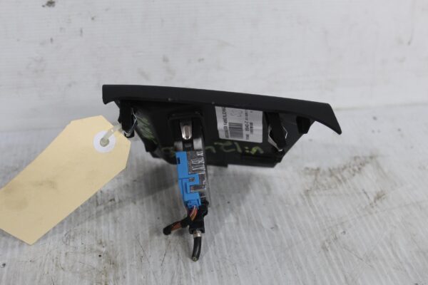 BMW F48 X1 Centre Console USB Port Trim Piece 51169319542