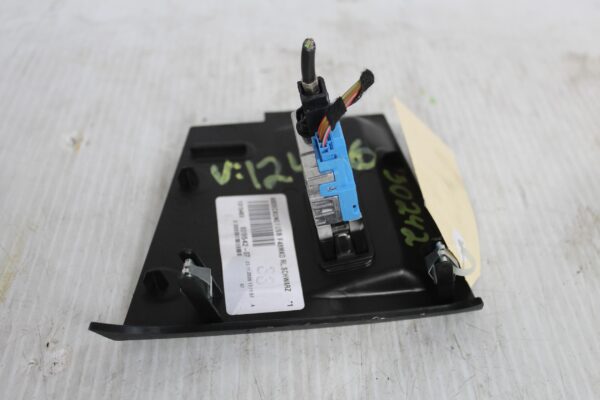 BMW F48 X1 Centre Console USB Port Trim Piece 51169319542